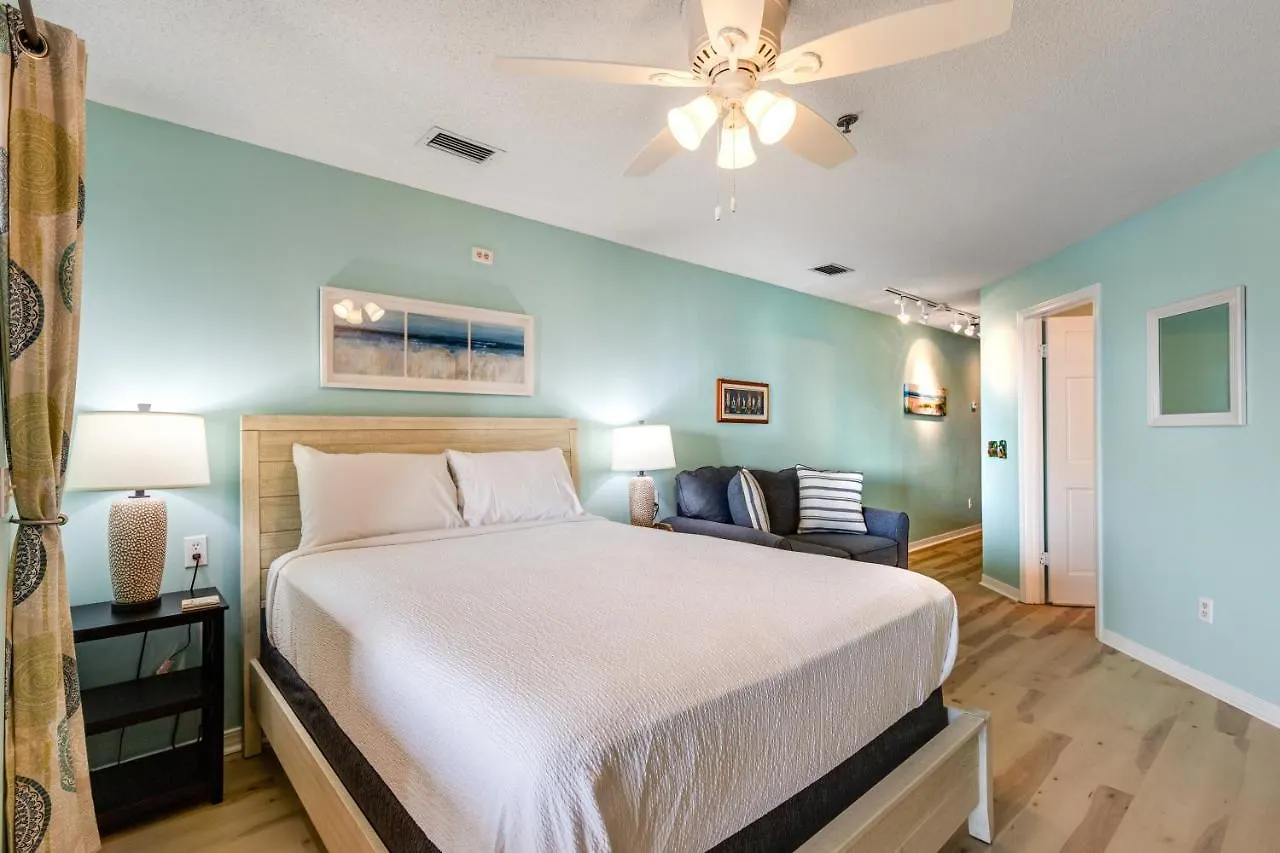 The Inn At St Thomas Square 1309C Lower Grand Lagoon 0*,  United States